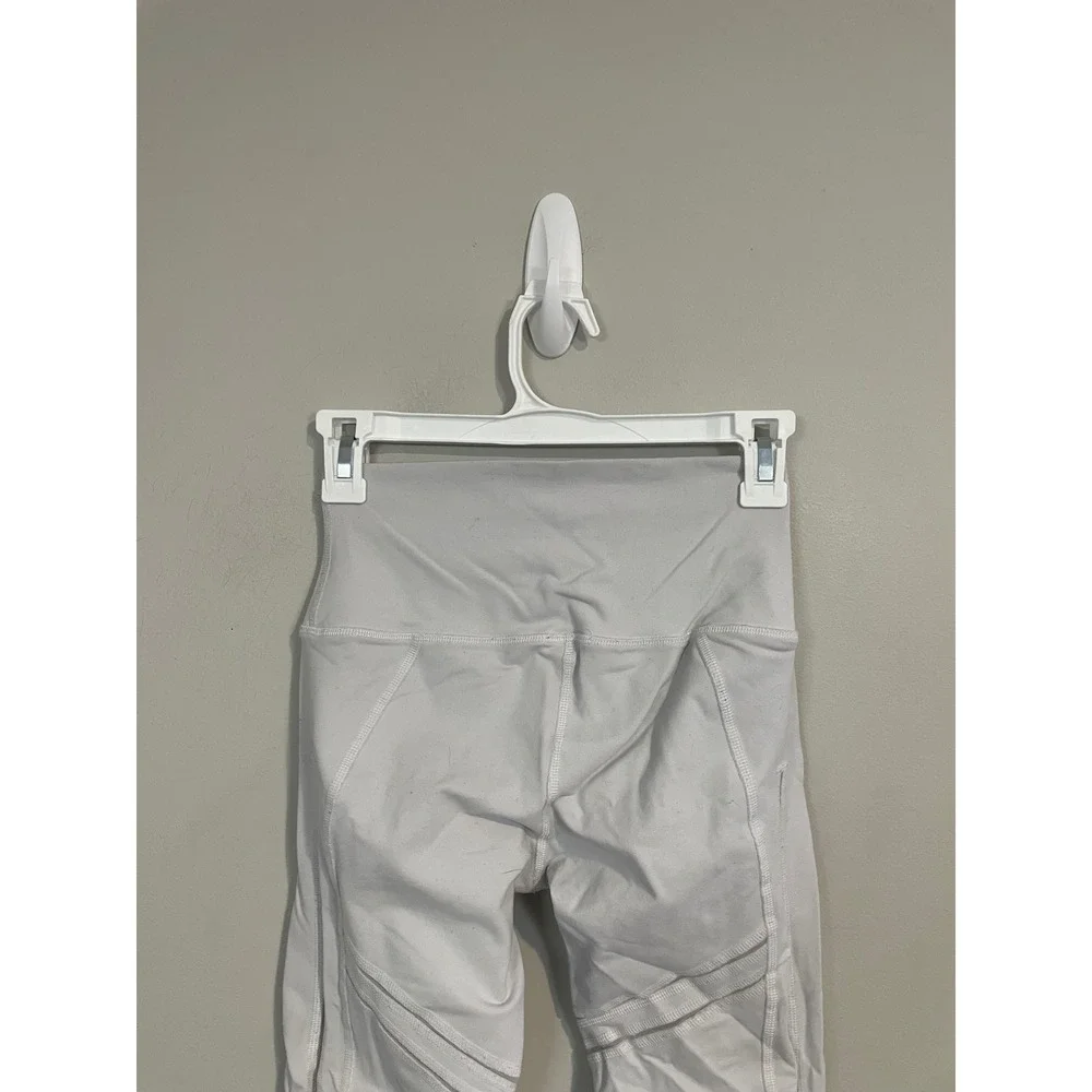 Alo Yoga High-Waist Cosmic Capri Leggings White‎ Size Small Athletic Athleisure